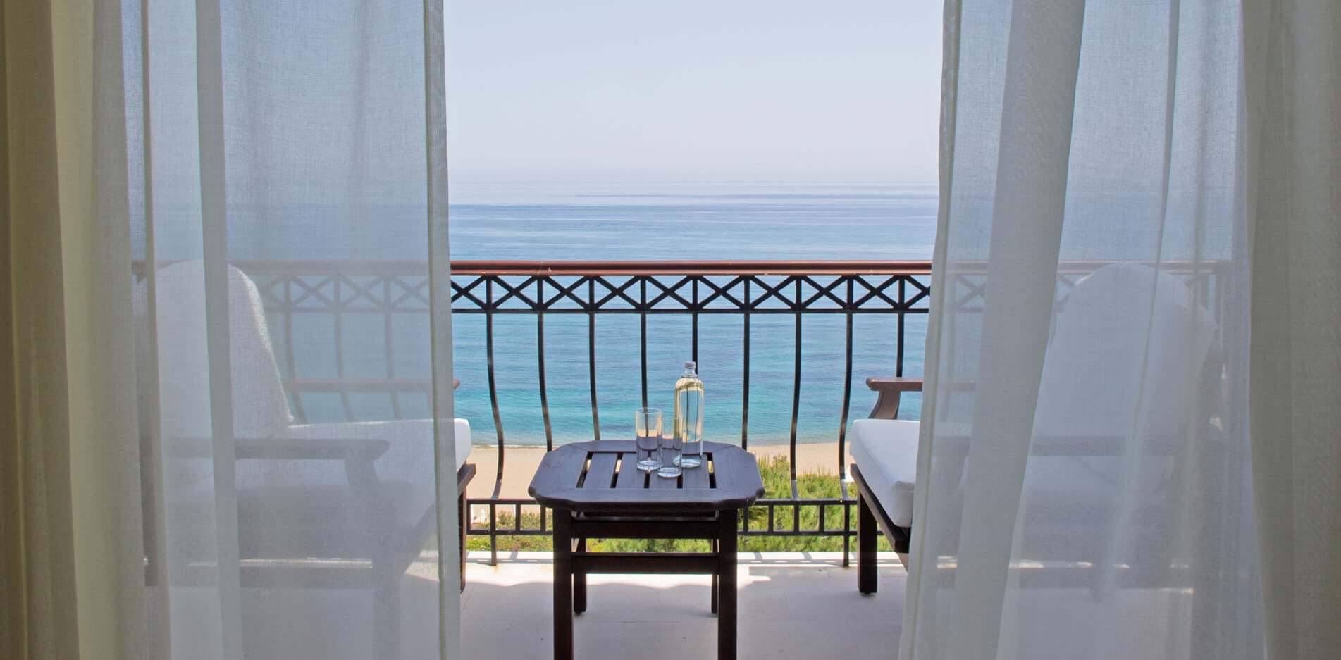 anassa rooms suites