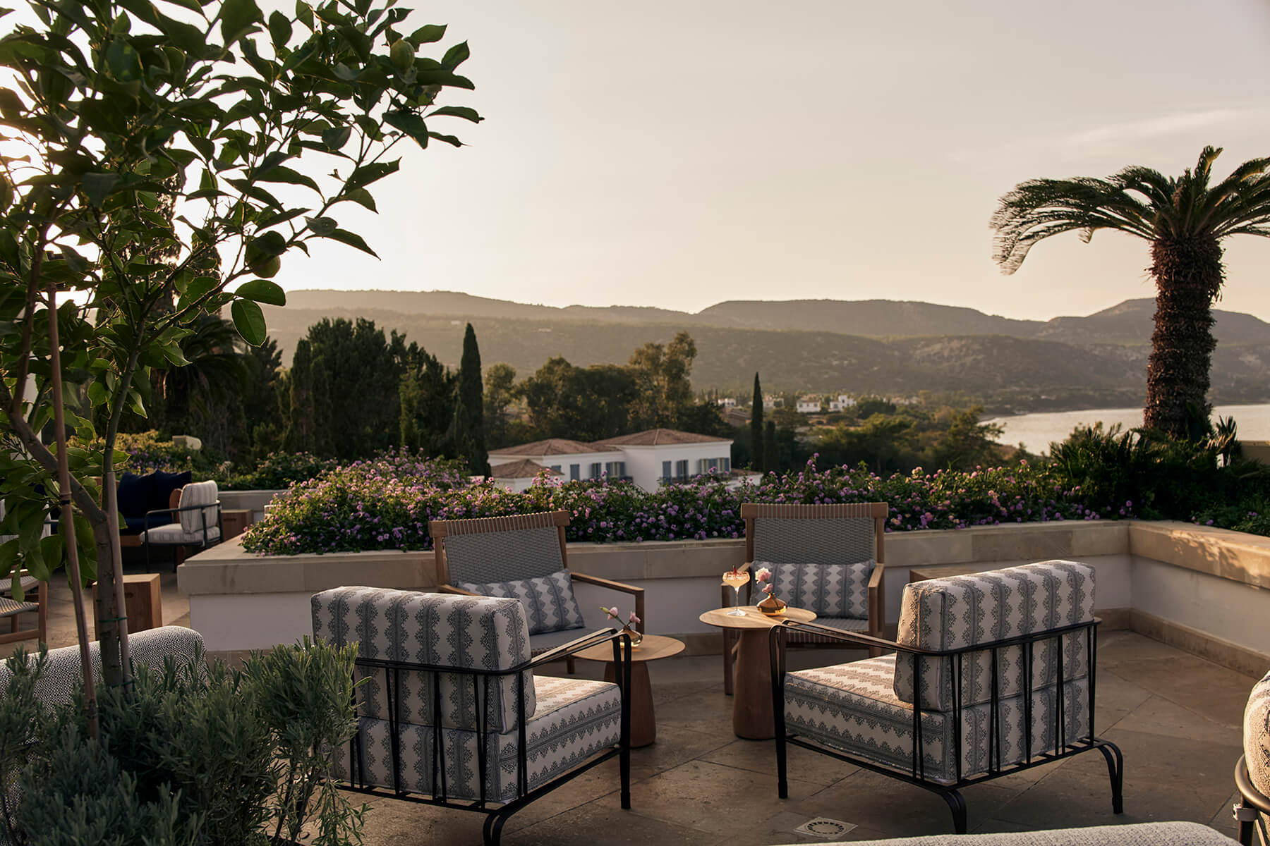 Armonia Bar Terrace – Anassa Hotel