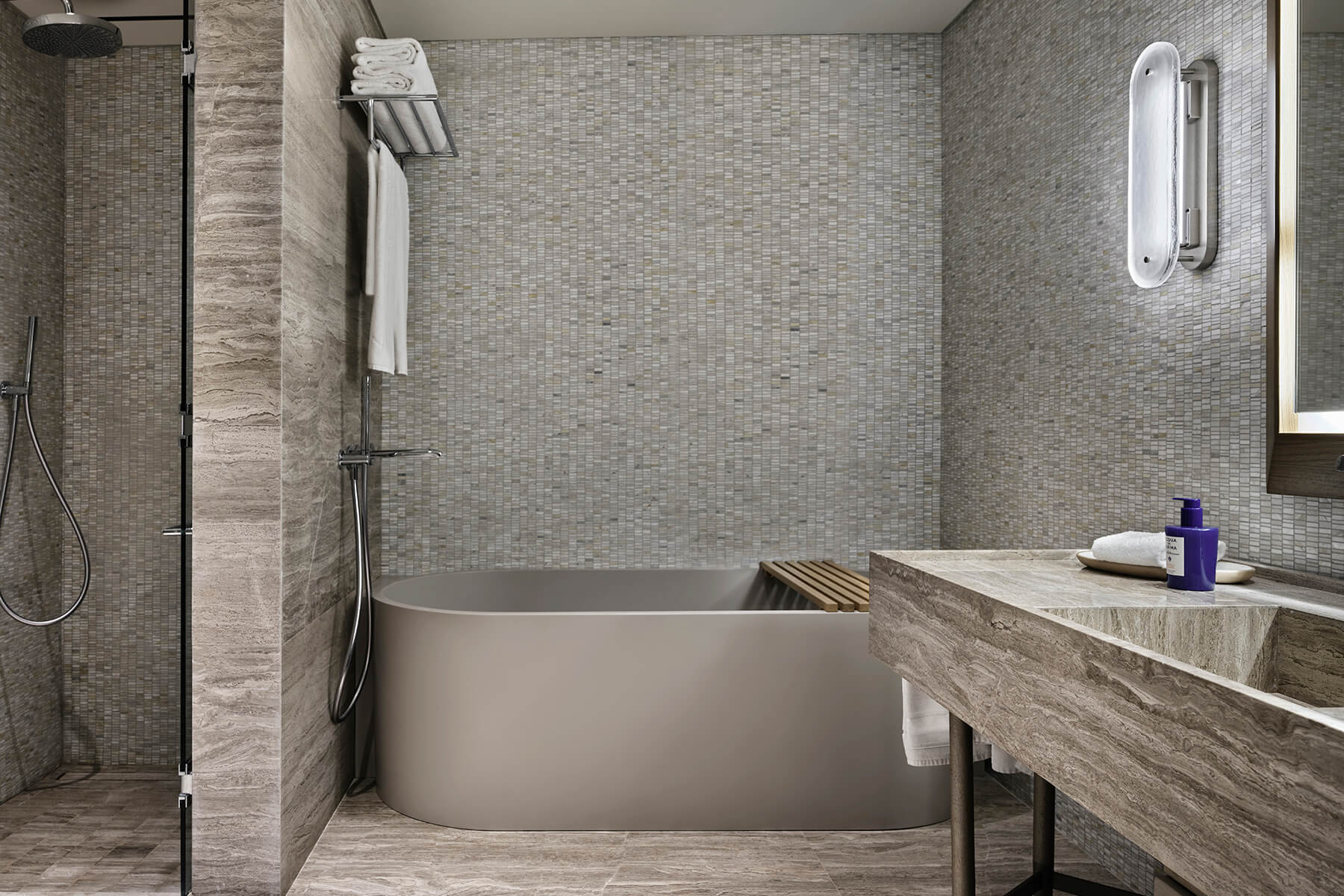 Junior Suite Sea View bathroom – Anassa Hotel