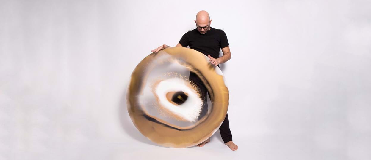 Glass Artist Yorgos Papadopoulos Breaks through the Surface