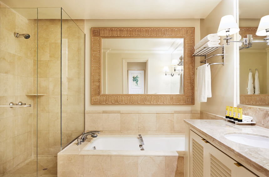 Anax Suite - Two Bedroom Bathroom