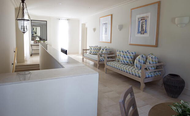 Andromeda Residence With Pool