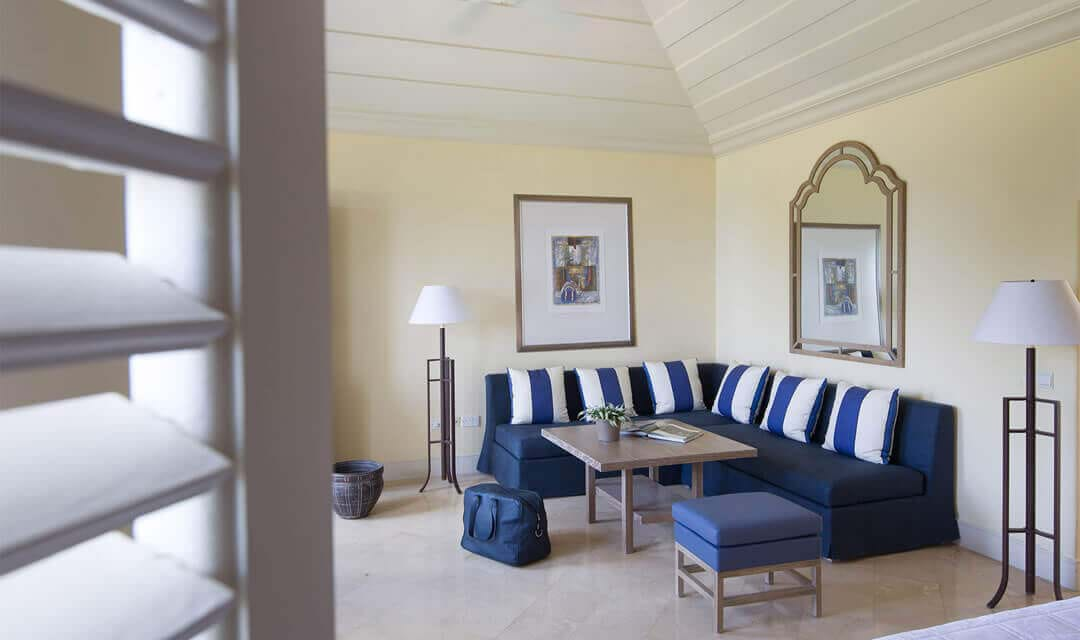 Interconnecting Junior Suite with Pool and Garden Studio Suite Sea View