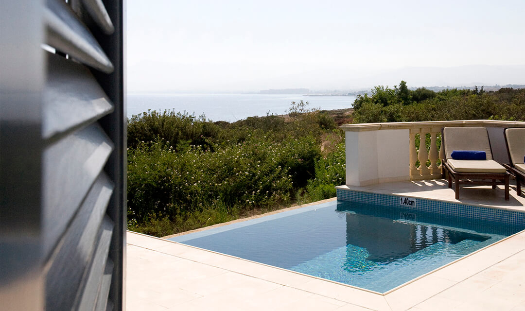 Interconnecting Junior Suite with Pool and Garden Studio Suite Sea View